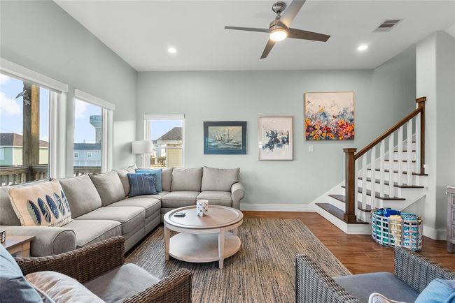 22318 Vista Del Mar, House other with 4 bedrooms, 3 bathrooms and 5 parking in Galveston TX | Image 6