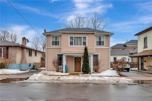 23 Palace St, Brantford, ON, N3T3W5 | Card Image