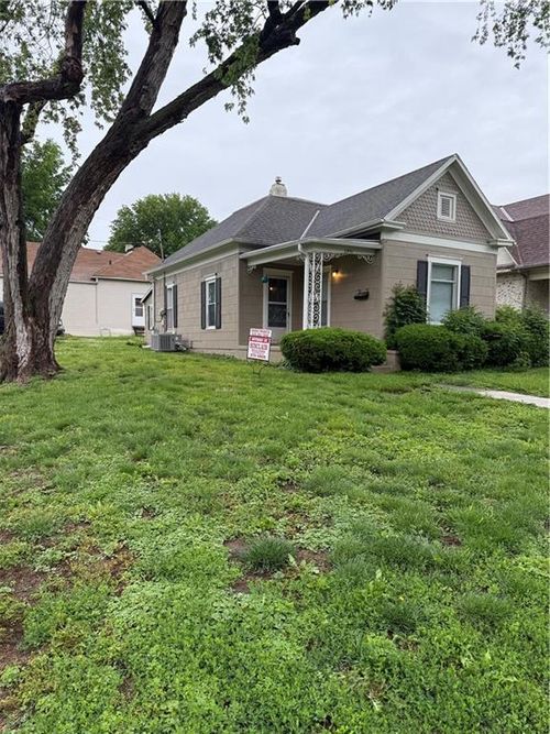 2901 Messanie St, Saint Joseph, MO, 64501-3440 | Card Image