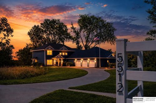 5512 N 284th Cir, Valley, NE, 68064-4442 | Card Image