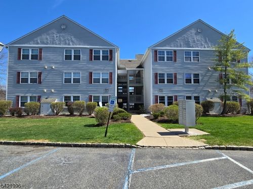 205-64 Dayton Ct, Hackettstown, NJ, 07840-4692 | Card Image