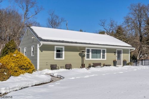 245 Leeham Ave, Bridgewater, NJ, 08807-1711 | Card Image