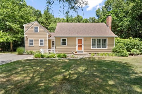 12 Walnut Rd, Norwell, MA, 02061-1126 | Card Image