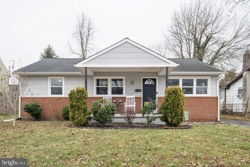 614 W Brooke Ave, MAGNOLIA, NJ, 08049-1108 | Card Image