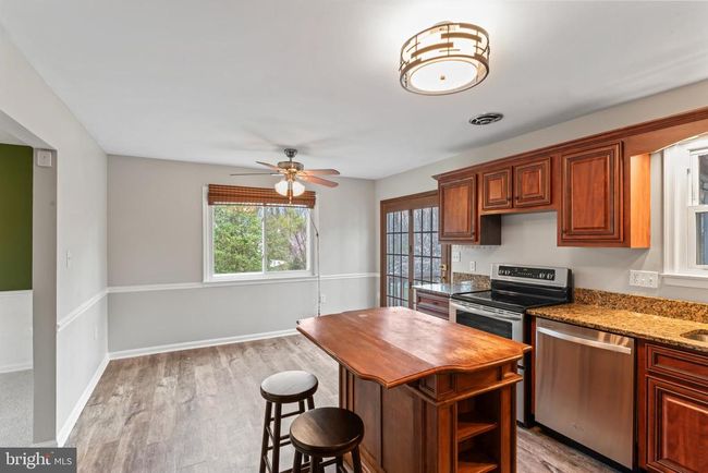9355 Birchwood Ct, House other with 4 bedrooms, 3 bathrooms and null parking in MANASSAS VA | Image 14