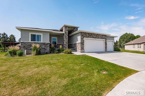 1127 Greenside Loop, Rexburg, ID, 83440-6700 | Card Image