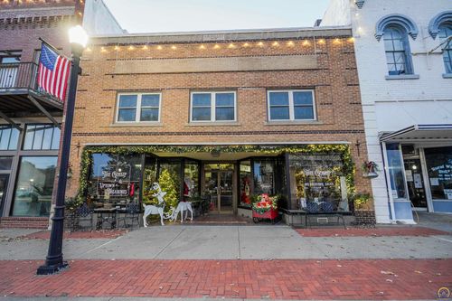 409 New York Ave, Holton, KS, 66436-1708 | Card Image