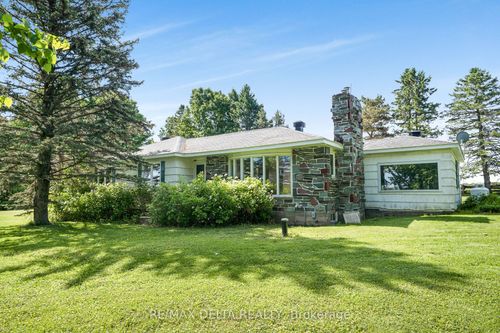 3730 County Rd 10, Vankleek Hill, ON, K0B1R0 | Card Image