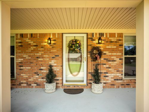 65 Paulette Cir, Covington, TN, 38019-6334 | Card Image