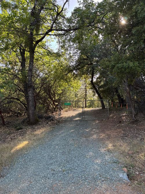 14577 Andrews Rd, Pine Grove, CA, 95665-9426 | Card Image