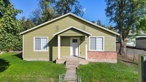 231 W Poplar St, Tekoa, WA, 99033-9706 | Card Image