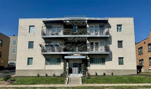 104-4516 Broadway, Kansas City, MO, 64111 | Card Image