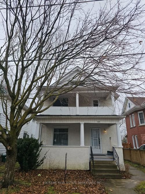 {{alt}} | Card Image