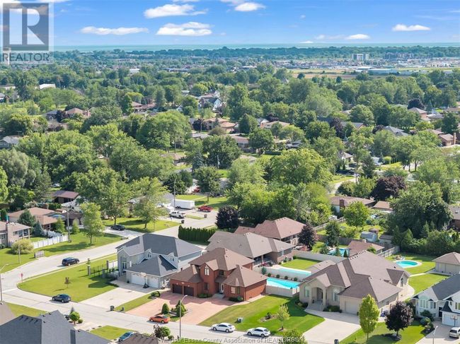 1912 Corbi Lane, House other with 3 bedrooms, 3 bathrooms and null parking in Tecumseh ON | Image 34