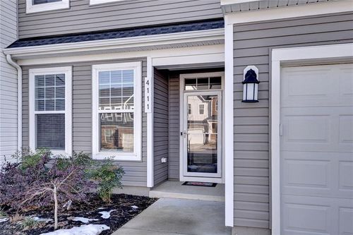 4111 Lord Dunmore Dr, Williamsburg, VA, 23188-8132 | Card Image