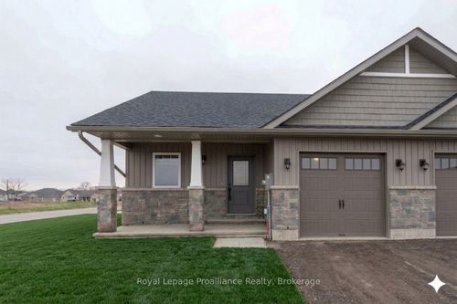 117 Farrington Cres, Picton, ON, K0K2T0 | Card Image