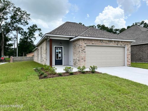 214 Ethereal St, Youngsville, LA, 70592-6938 | Card Image