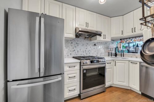 7b-239-48B Oak Park Dr, Little Neck, NY, 11362-2612 | Card Image