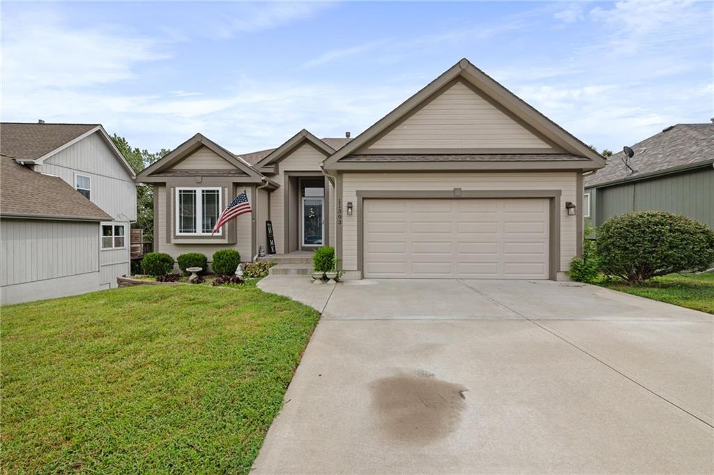 Booth Ave, Kansas City, MO 64157