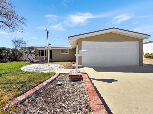 27723 Foxlane Dr, Canyon Country, CA, 91351-2812 | Card Image