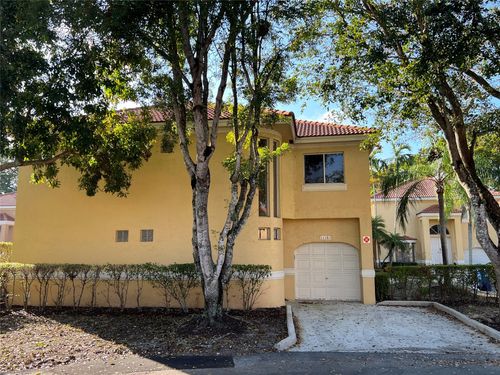 35-11285 Lakeview Dr, Coral Springs, FL, 33071-6306 | Card Image