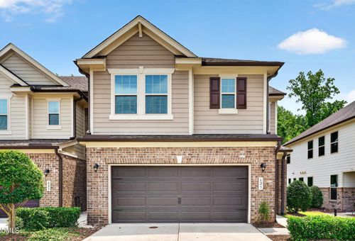 625 Rockcastle Dr, Cary, NC, 27519-2601 | Card Image