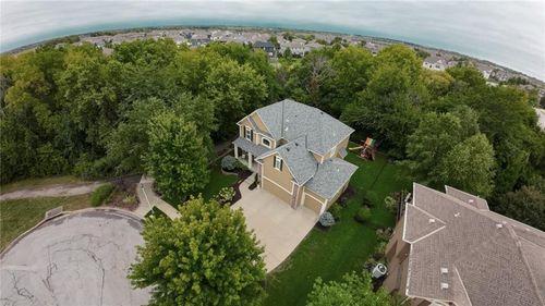 16311 W 163rd Ct, Olathe, KS, 66062-3530 | Card Image
