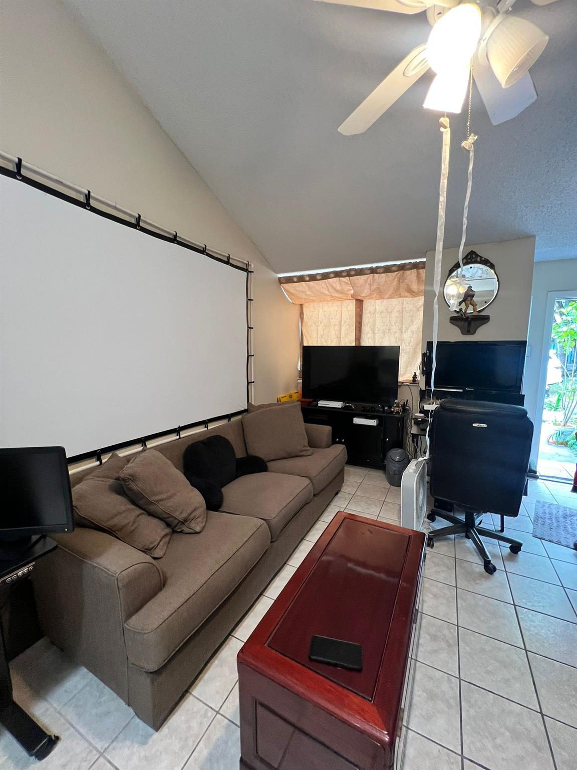 Players Pl, North Lauderdale, FL 33068