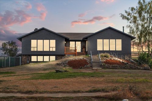 1112 E Jennings Rd, Spangle, WA, 99031-9519 | Card Image