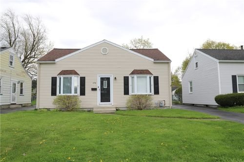 175 English Rd, Greece, NY, 14616-2417 | Card Image