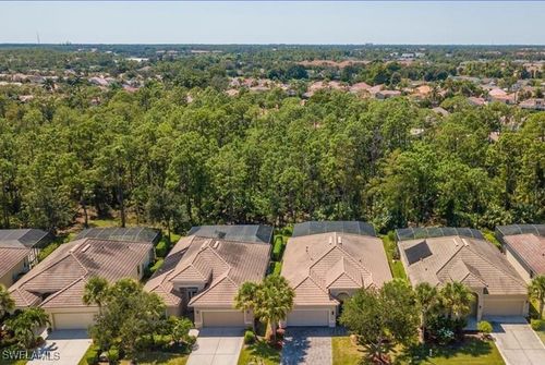 8198 Valiant Dr, NAPLES, FL, 34104-6669 | Card Image