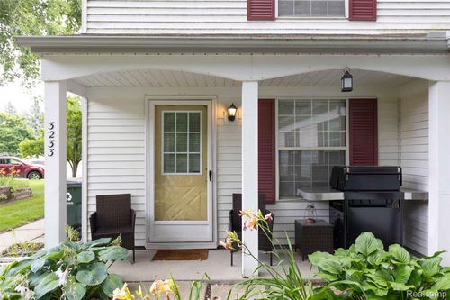3233 Northfield Ct, Lake Orion, MI, 48360-1731 | Card Image