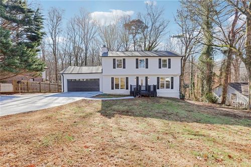 5465 N Fork Dr Sw, Lilburn, GA, 30047-7102 | Card Image