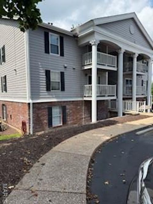 unit-c-12842 Portulaca Dr, Saint Louis, MO, 63146-4465 | Card Image
