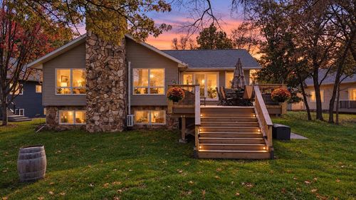 982 Excalibur Ct, Nekoosa, WI, 54457-8748 | Card Image