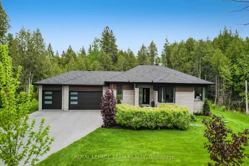 295 Ridgemont Dr, Ashton, ON, K0A1B0 | Card Image