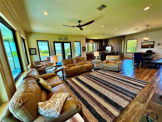 7165 Backridge Rd, House other with 6 bedrooms, 7 bathrooms and 2 parking in Sabine Pass TX | Image 10