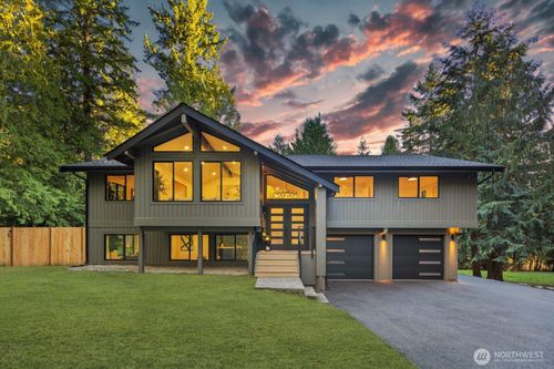 18011 Ne 196th St, Woodinville, WA, 98077-8287 | Card Image