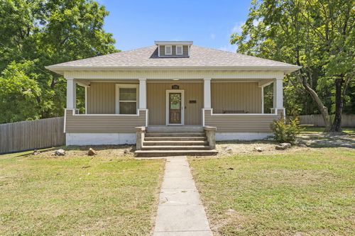 526 S Mccanse Street, Mt Vernon, MO, 65712 | Card Image