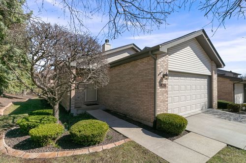 15625-15625 Shenandoah Dr, Orland Park, IL, 60467-9412 | Card Image