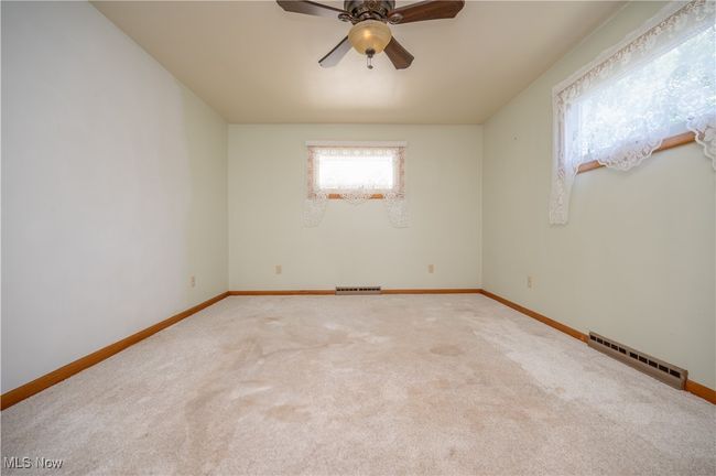 573 Grandview Ave, House other with 3 bedrooms, 2 bathrooms and null parking in East Palestine OH | Image 29