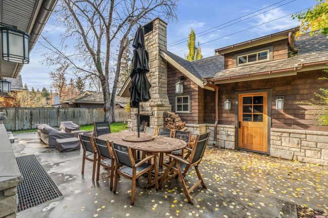 3035 Roxboro Glen Road Sw, Home with 5 bedrooms, 3 bathrooms and 5 parking in Calgary AB | Image 28