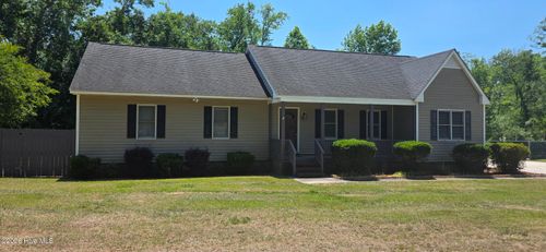 113 Lakeland Dr, Washington, NC, 27889-9654 | Card Image