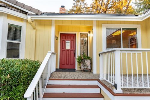 18658 Wildflower Dr, Penn Valley, CA, 95946-9733 | Card Image