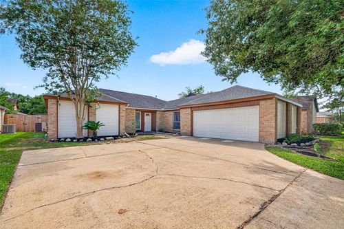 4805 Whispering Falls Drive, Houston, TX, 77084 | Card Image