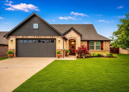 3827 Fawn Meadow Trl, Denison, TX, 75020-0061 | Card Image