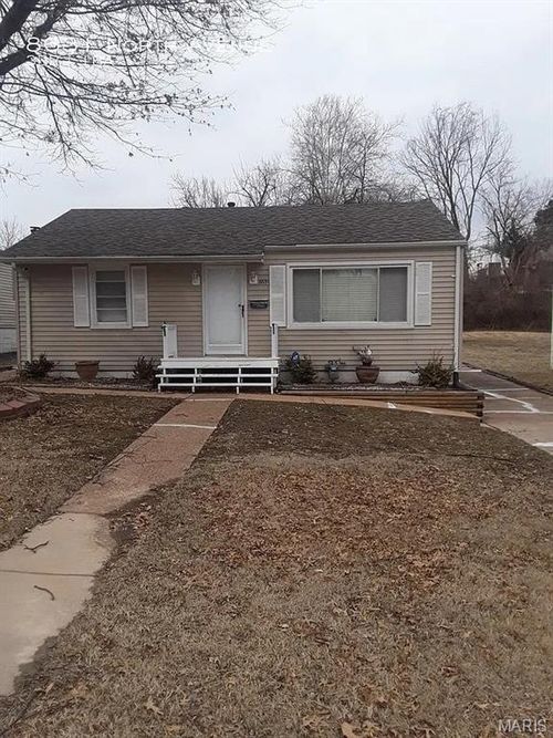 8631 North Ave, Saint Louis, MO, 63114-4114 | Card Image