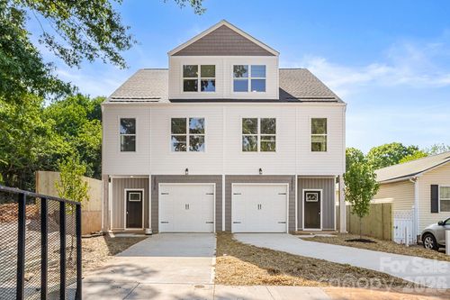 2524 Deherradora Ave, Charlotte, NC, 28208-4822 | Card Image