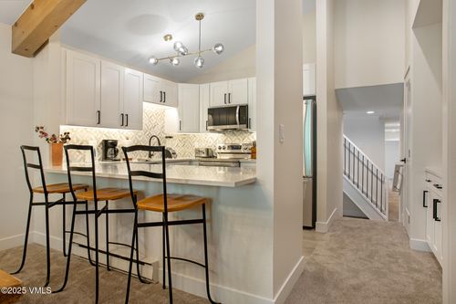 28-177 Lake St, Avon, CO, 81620-7619 | Card Image