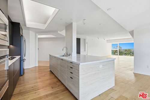 unit-602-13600 Marina Pointe Dr, Marina del Rey, CA, 90292-9249 | Card Image